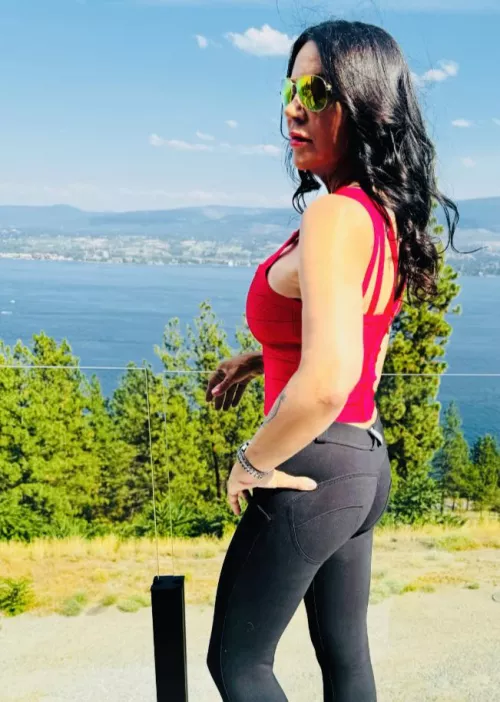 My first pair of wrup pants. I’m in love with this brand😍