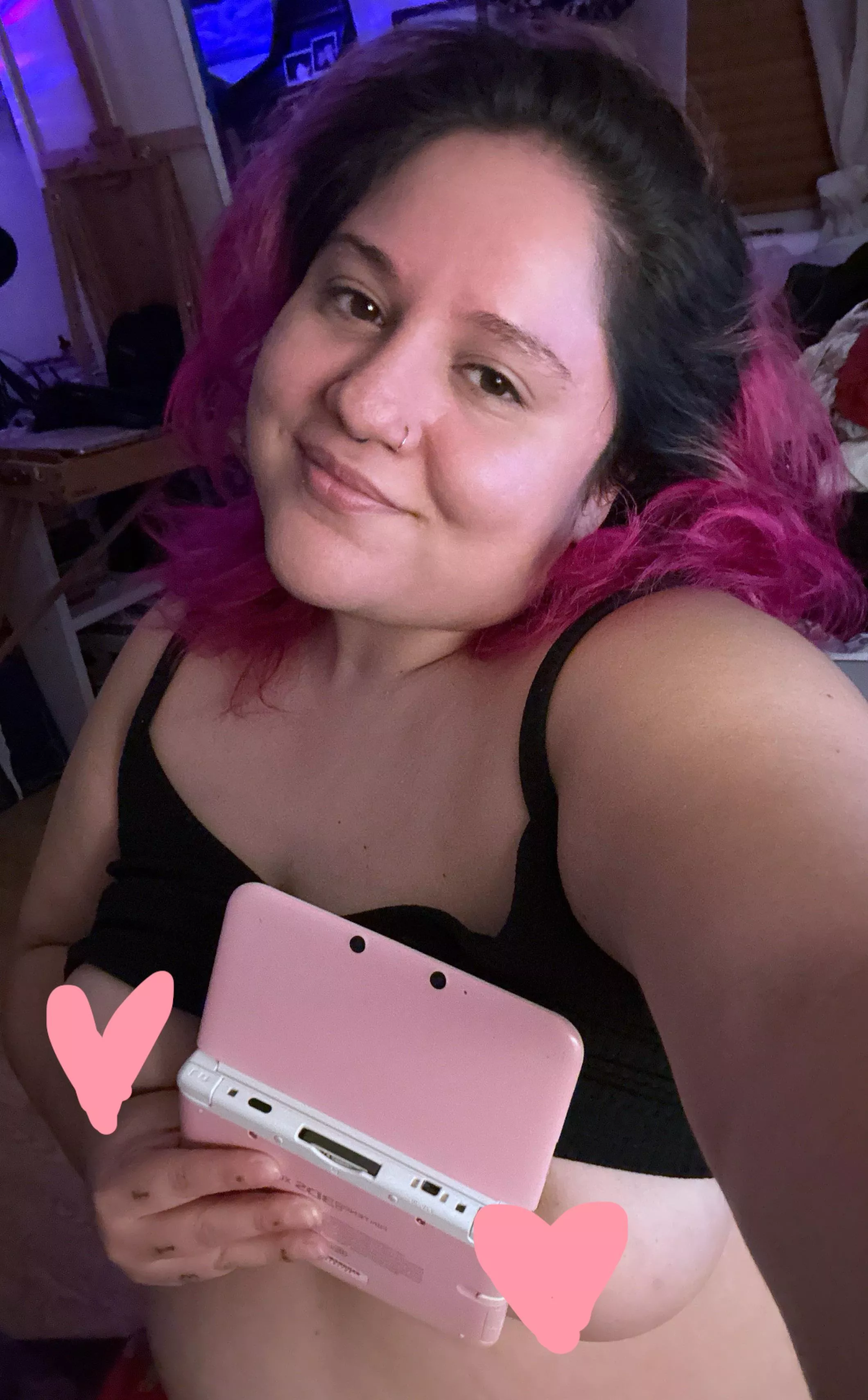 Pretty in pink with my 3DSXL 💗💋🥰 