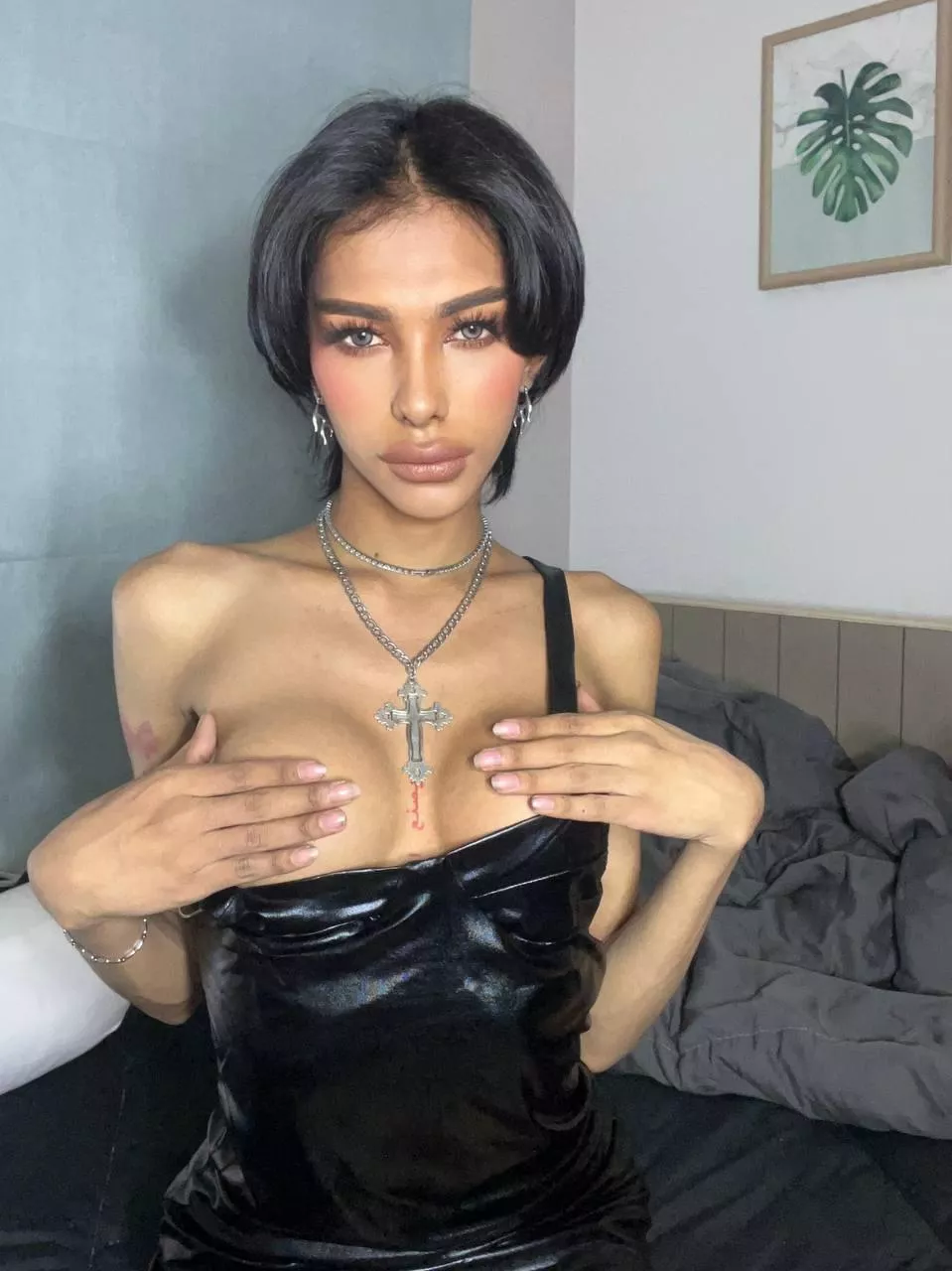 Say yes if you want nudes
