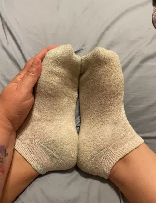 [Selling] Quick while no one is looking, bury your face in my rank socks and inhale DEEP 😜💕