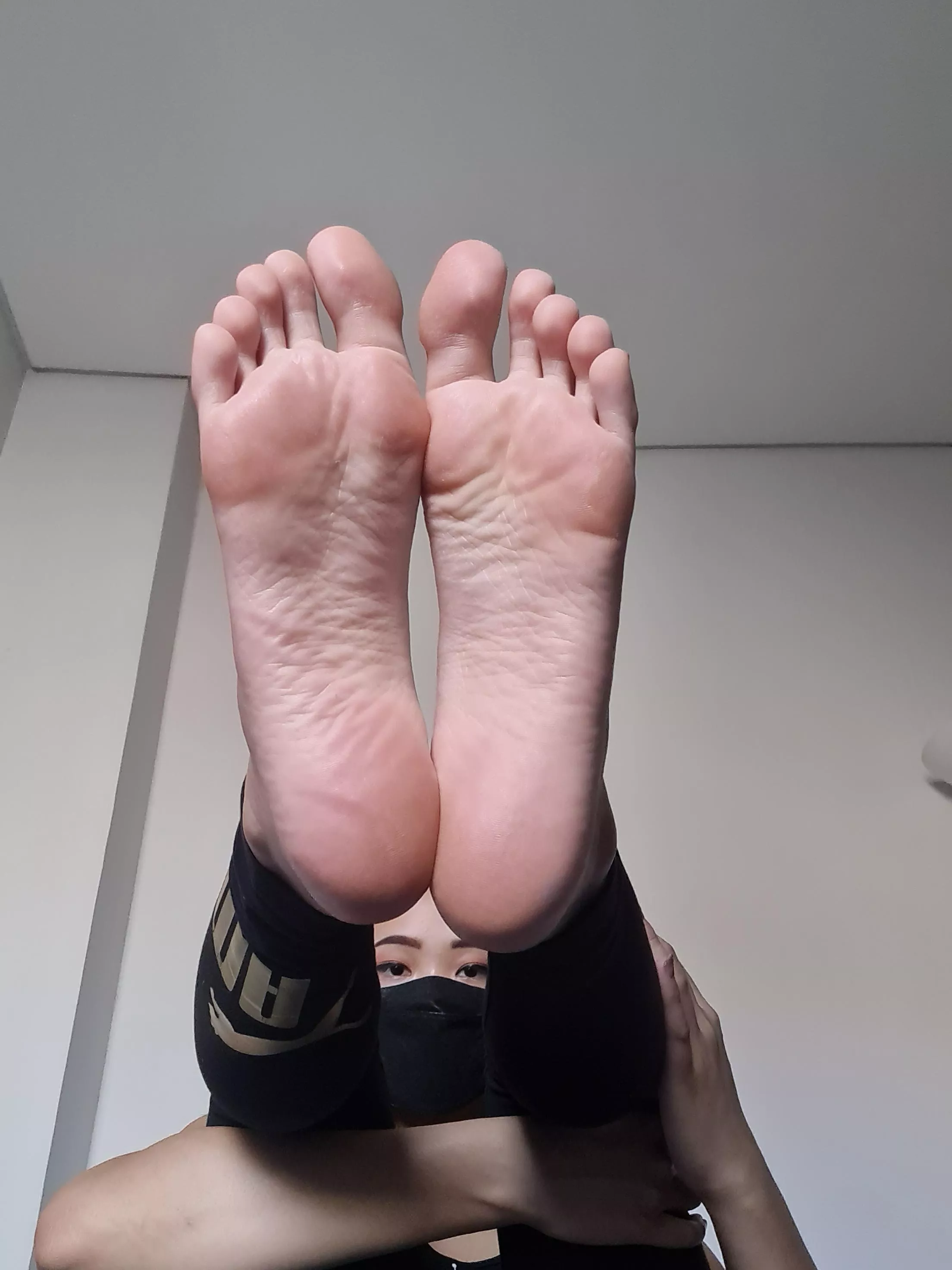 What did you notice first - my soles or my eyes?