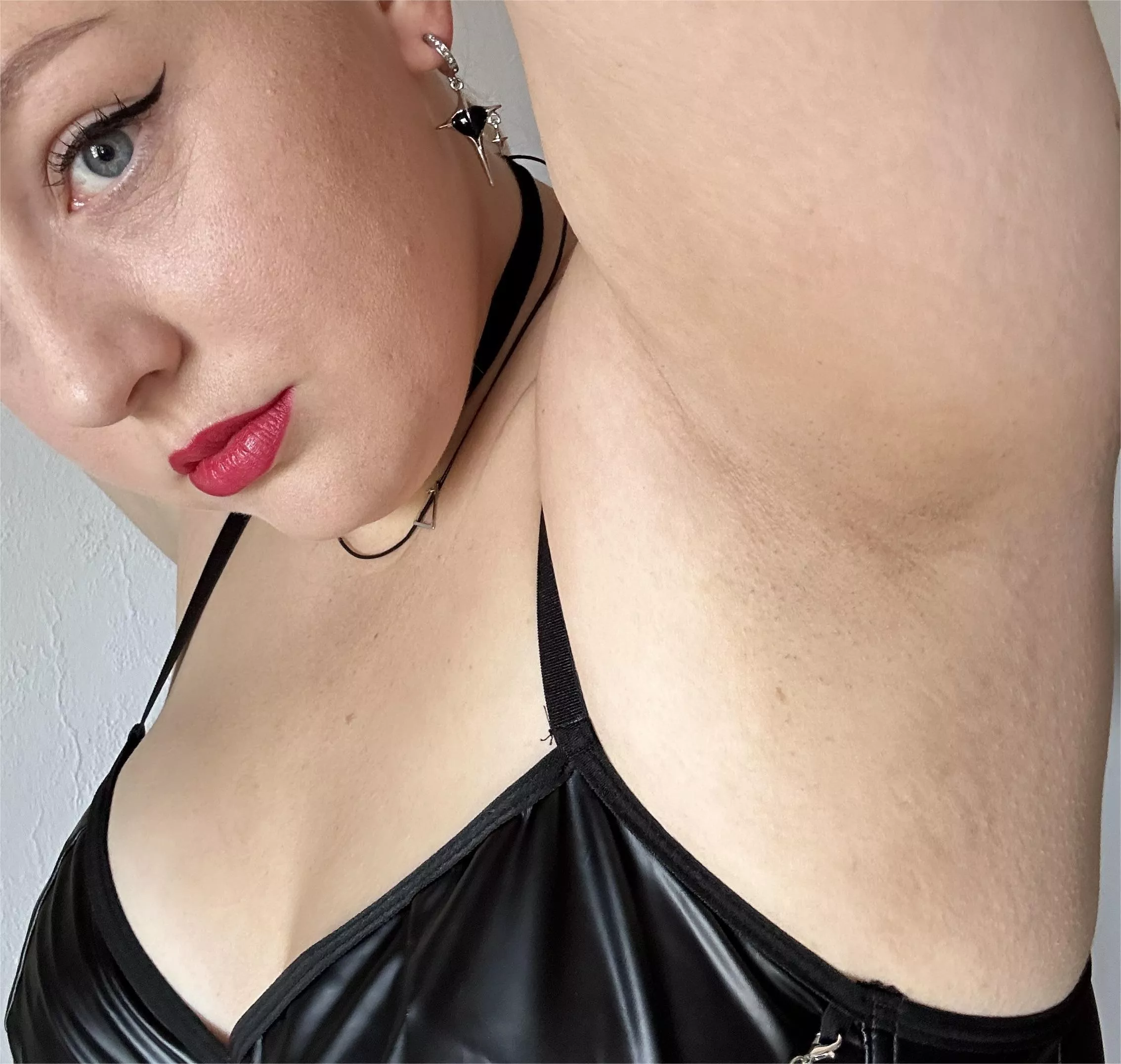 What turns you on about armpits. I'm really curious to hear it.