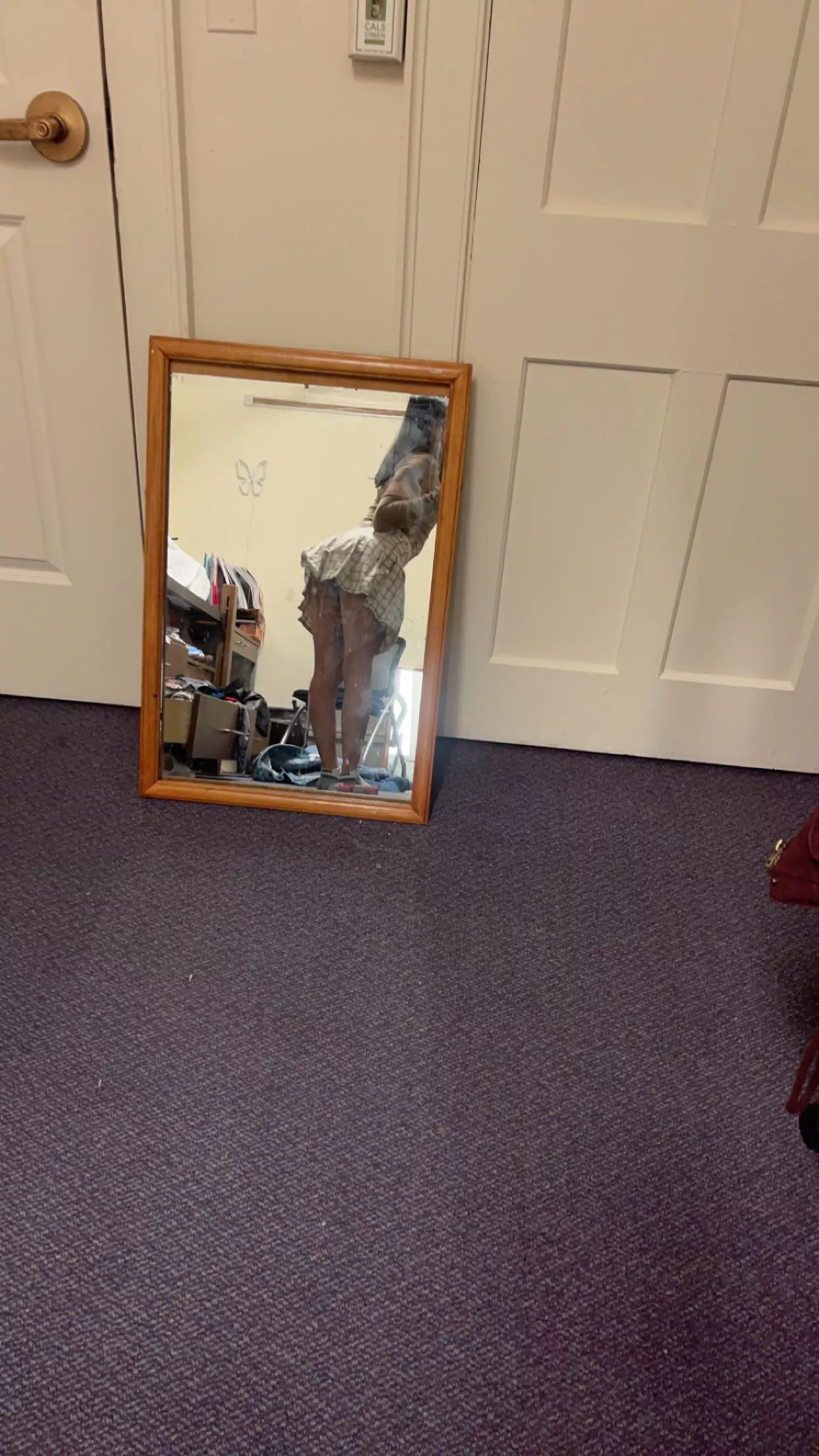 [19]5’1 bottom twitter: Leo_kicks20 ( check out my twitter for my snap) look in profile 