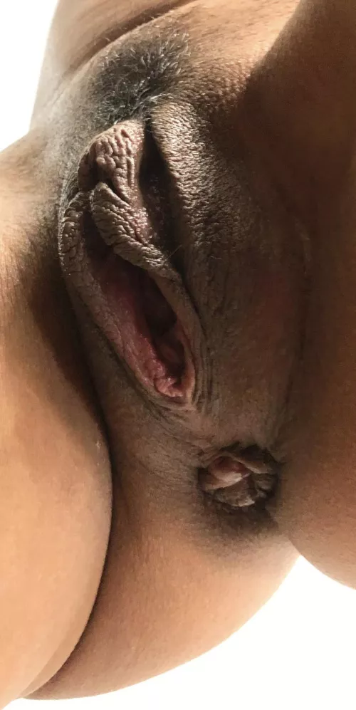 40s MILF resting gape and used asshole. 