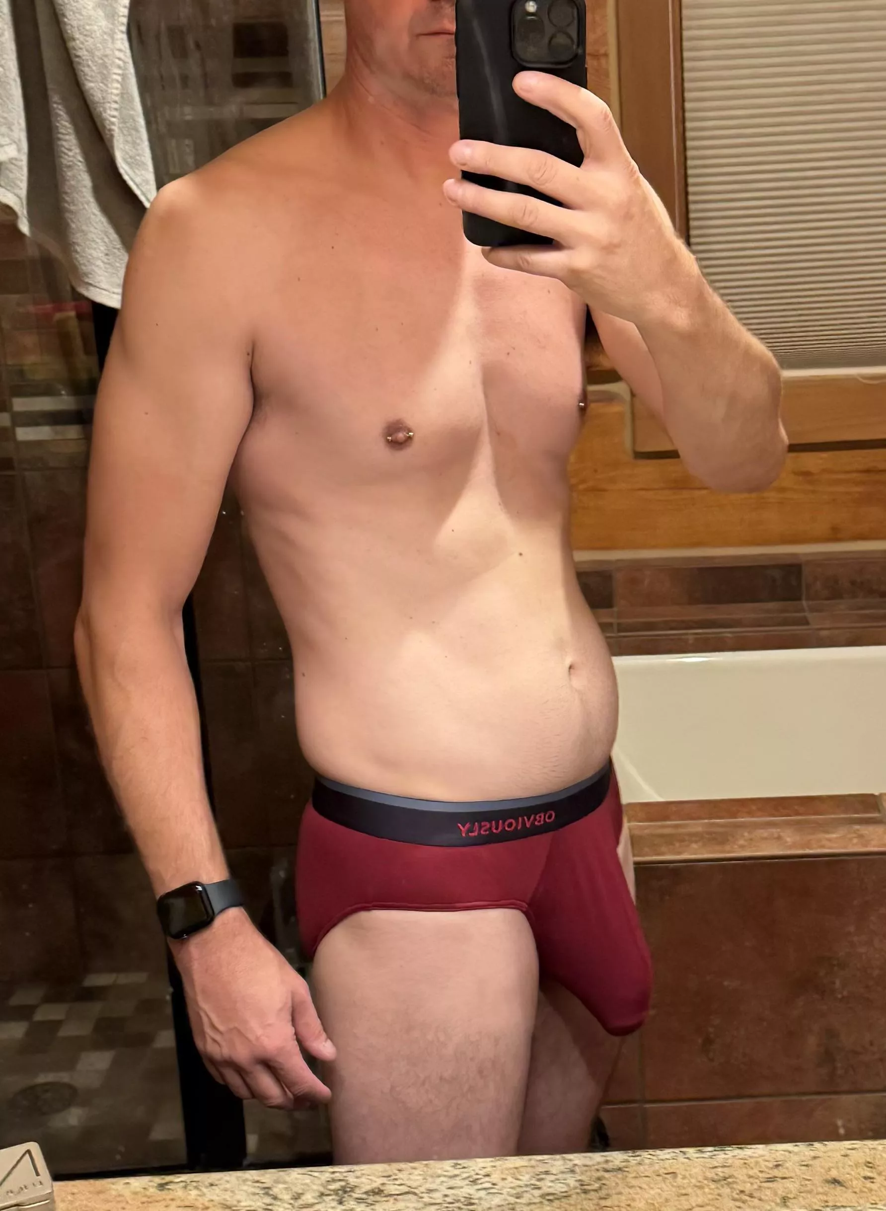 Are you looking if you see me in the lockeroom?