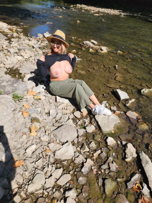 Flashing by a creek in Kansas City 46f with pierced 34Gs