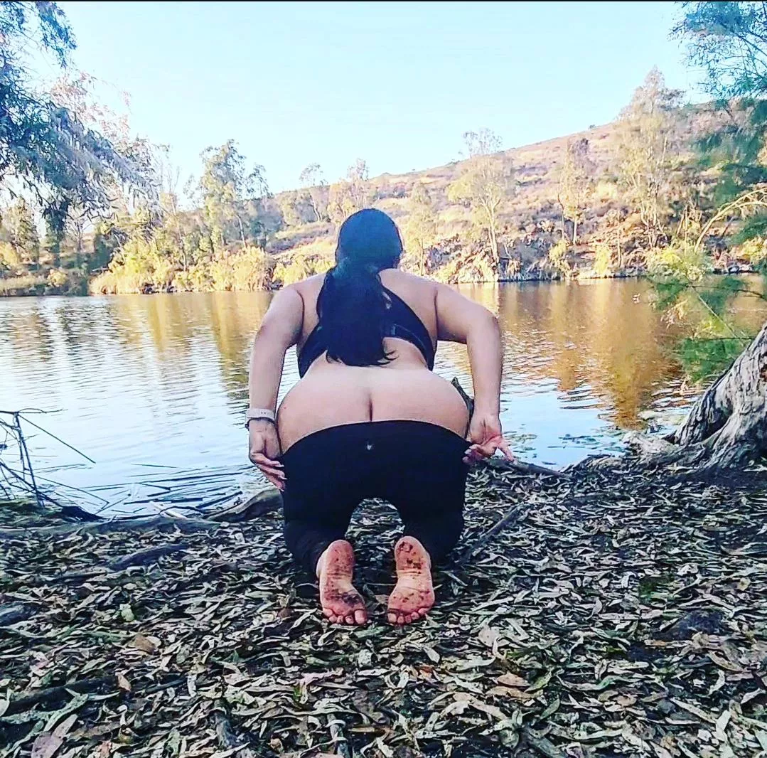 I add beautiful views on our hikes. You want to be here.