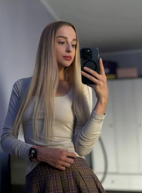 I don't need to be nude to be here