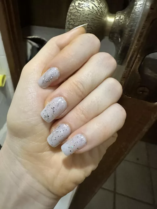 I want to update my manicure, but I'm out of ideas