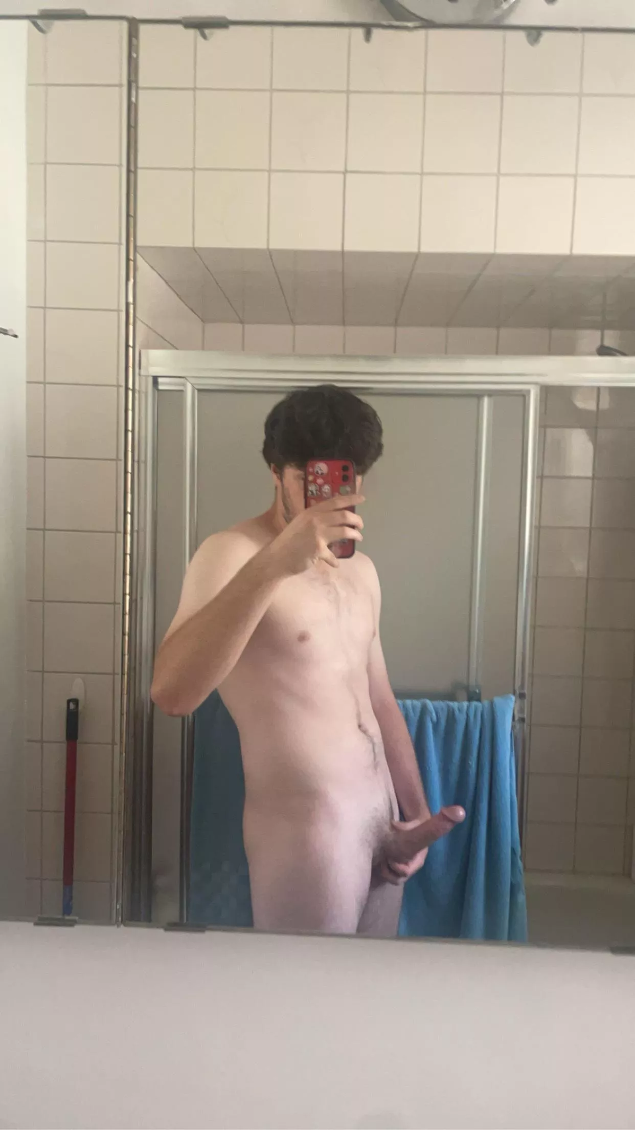 just here to show off my 19 year old body