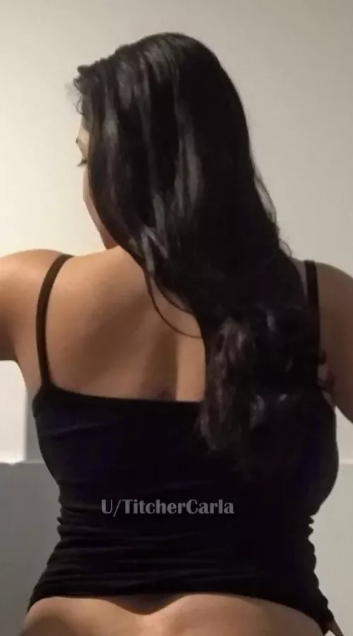 Look from behind @titchercarla