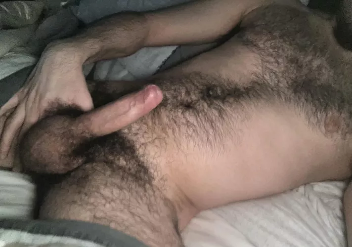 23 year old otter. am i shaping up nicely👀