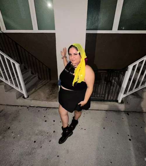 A night out with friends feeling sexy 💋