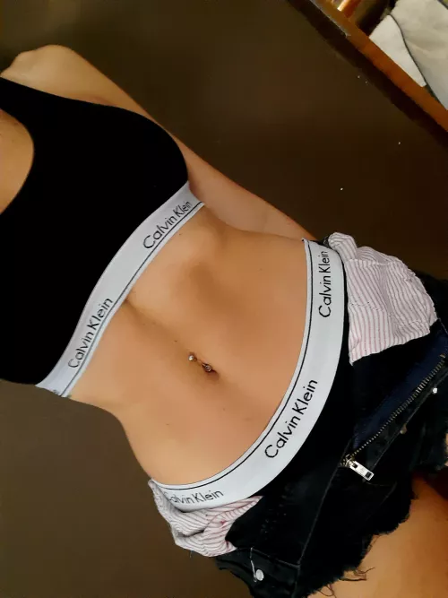 Getting ready to go to the gym 😝