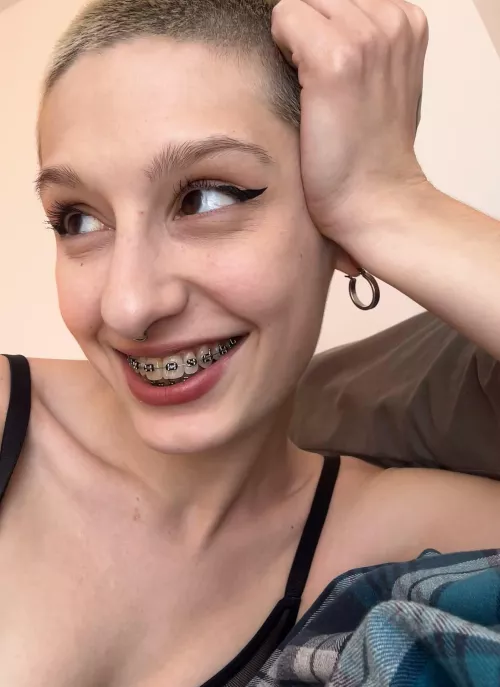 happyyy... might get new colors for my braces!