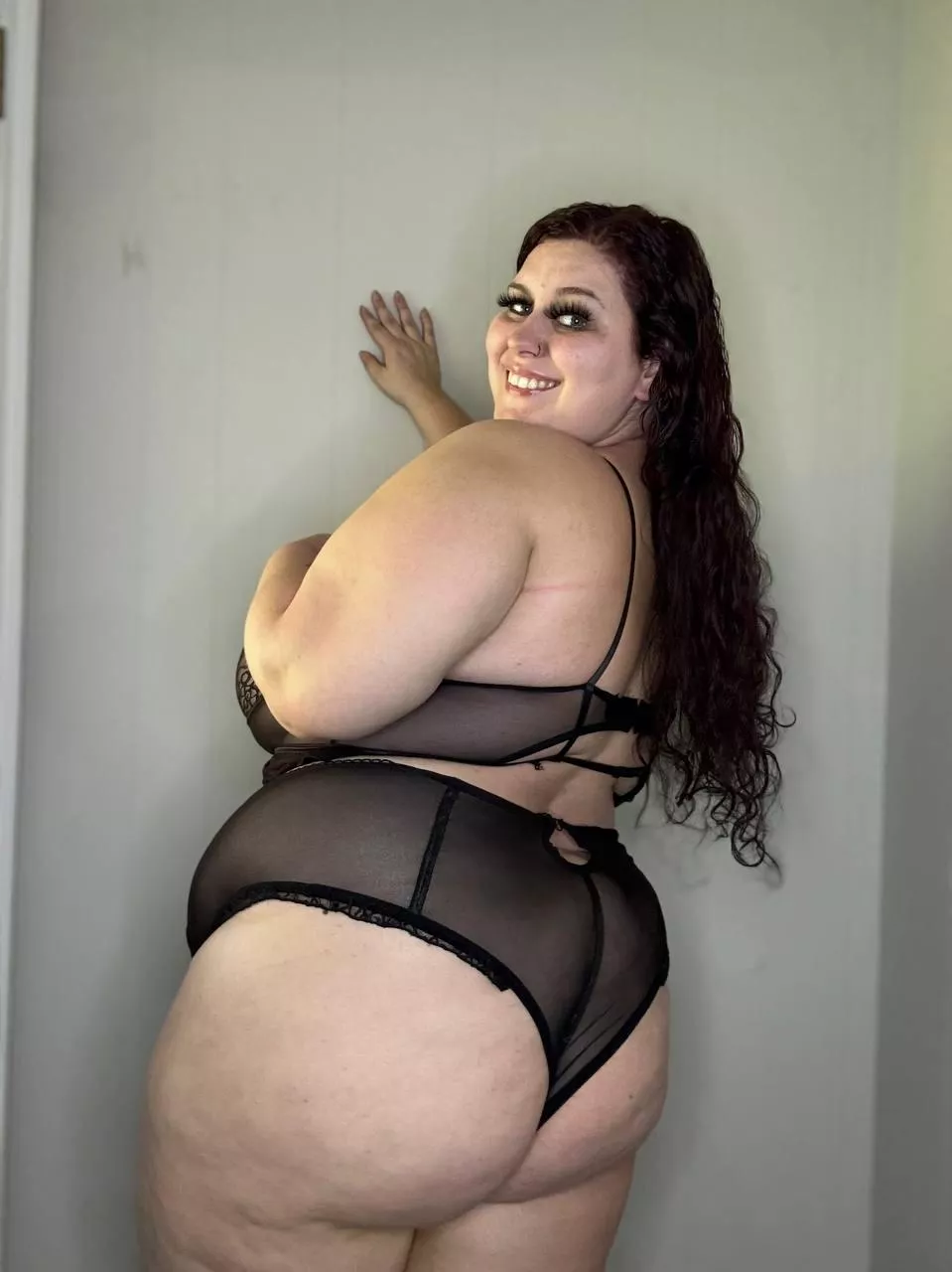 Hello I’m Goddess Luna! 6 years of experience! I’m a natural switch! I offer [fet] friendly content. Come jerk off to my big natural tits during [cam] or get blown up with [pic] [vid]. Customizable content [pic] [rate] [vid] [aud]