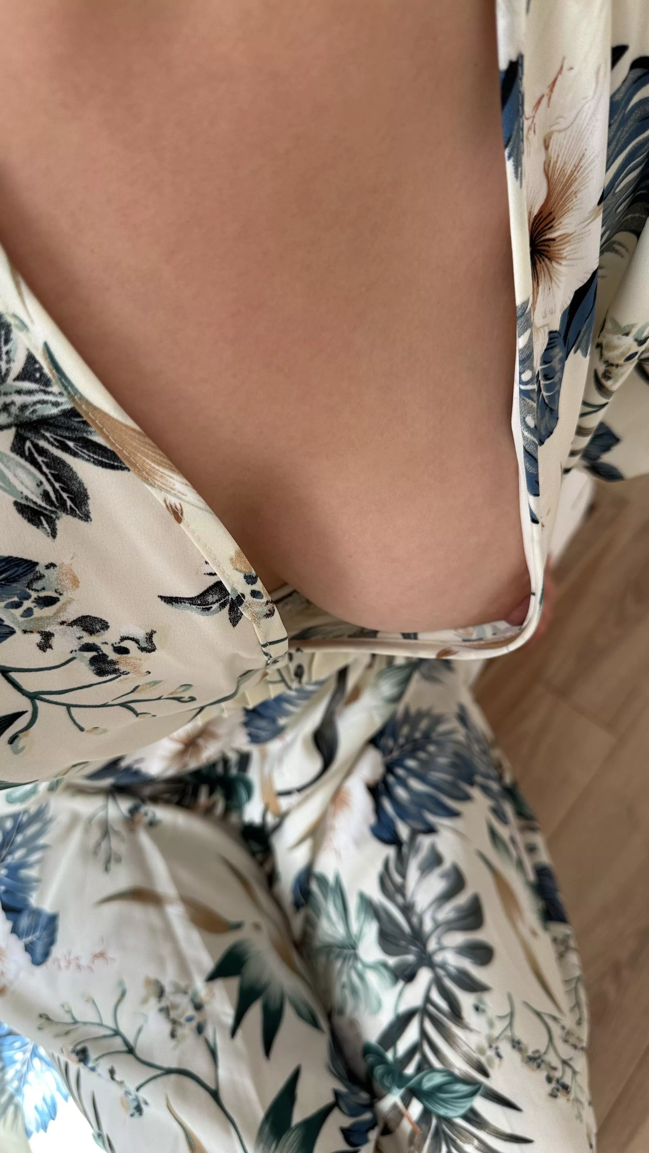 I have a job interview tomorrow, do you think this dress will attract the recruiter's attention to me?