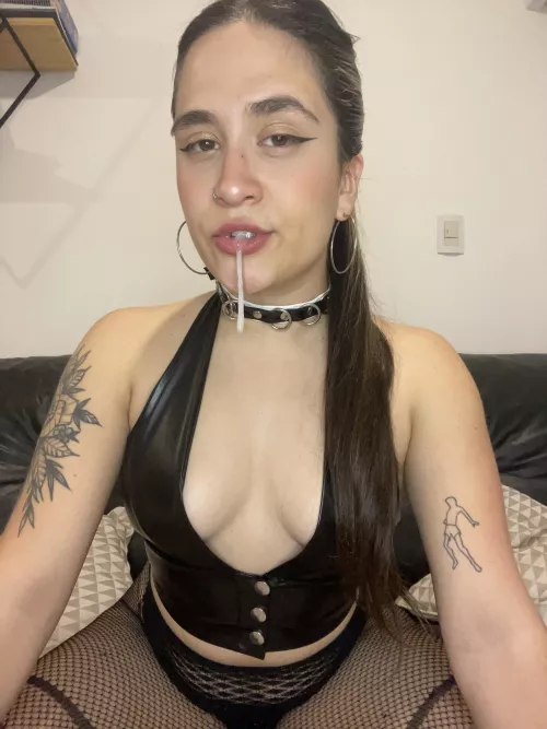 Only a kinky boy like u likes to see his lady doing it sloppy