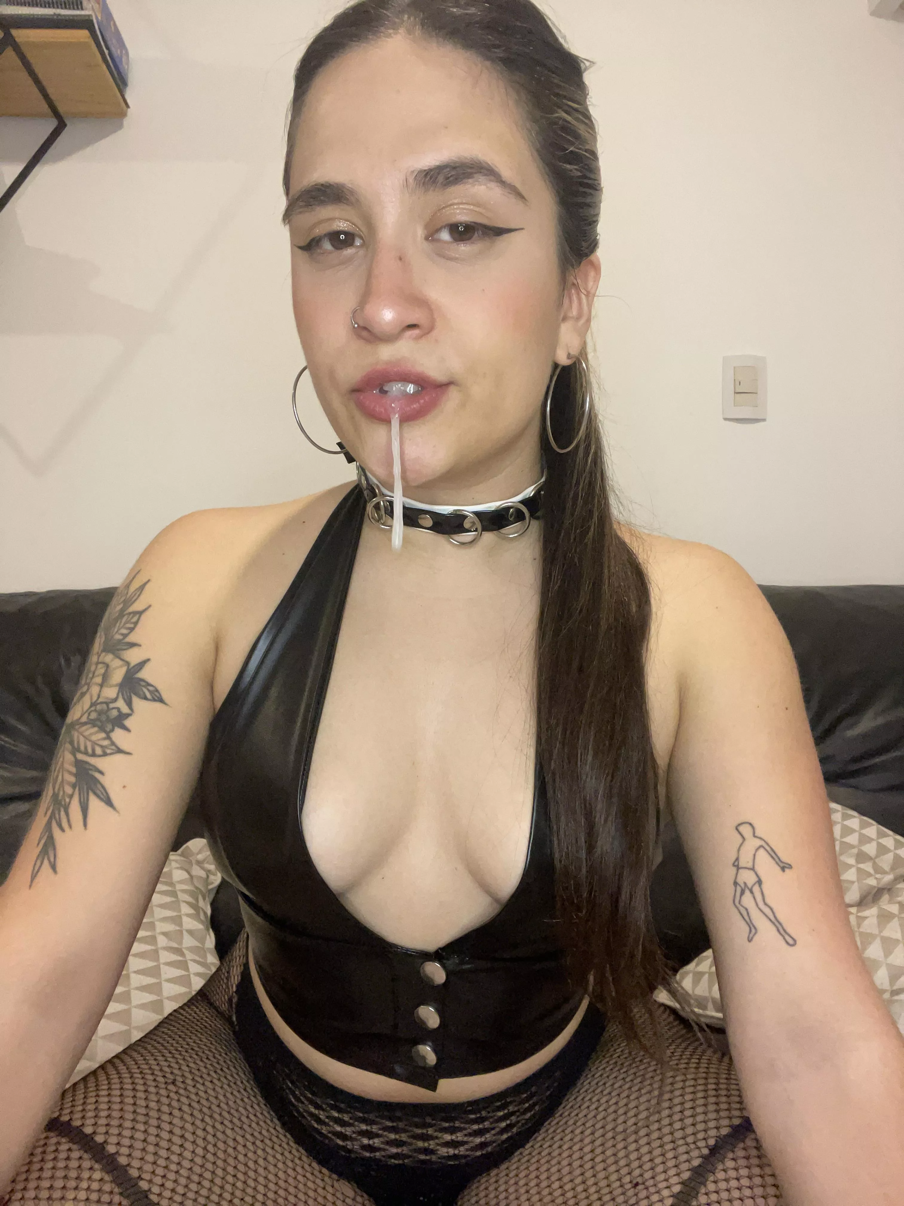 Only a kinky boy like u likes to see his lady doing it sloppy