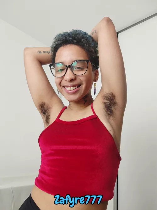 Smiling because I have fuckin beautifuls afro hairy armpits! Time to worship them! ;)