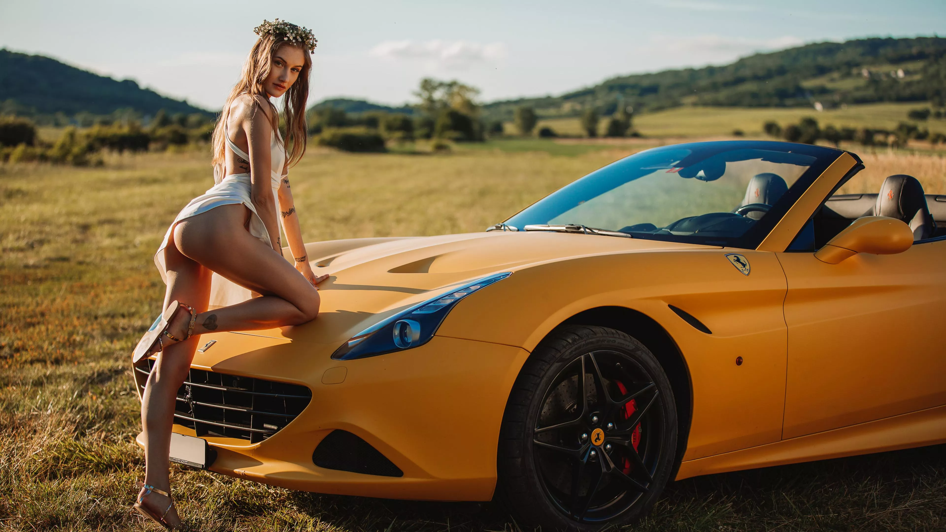 Tiffany Tatum Ferrari 3840x2160