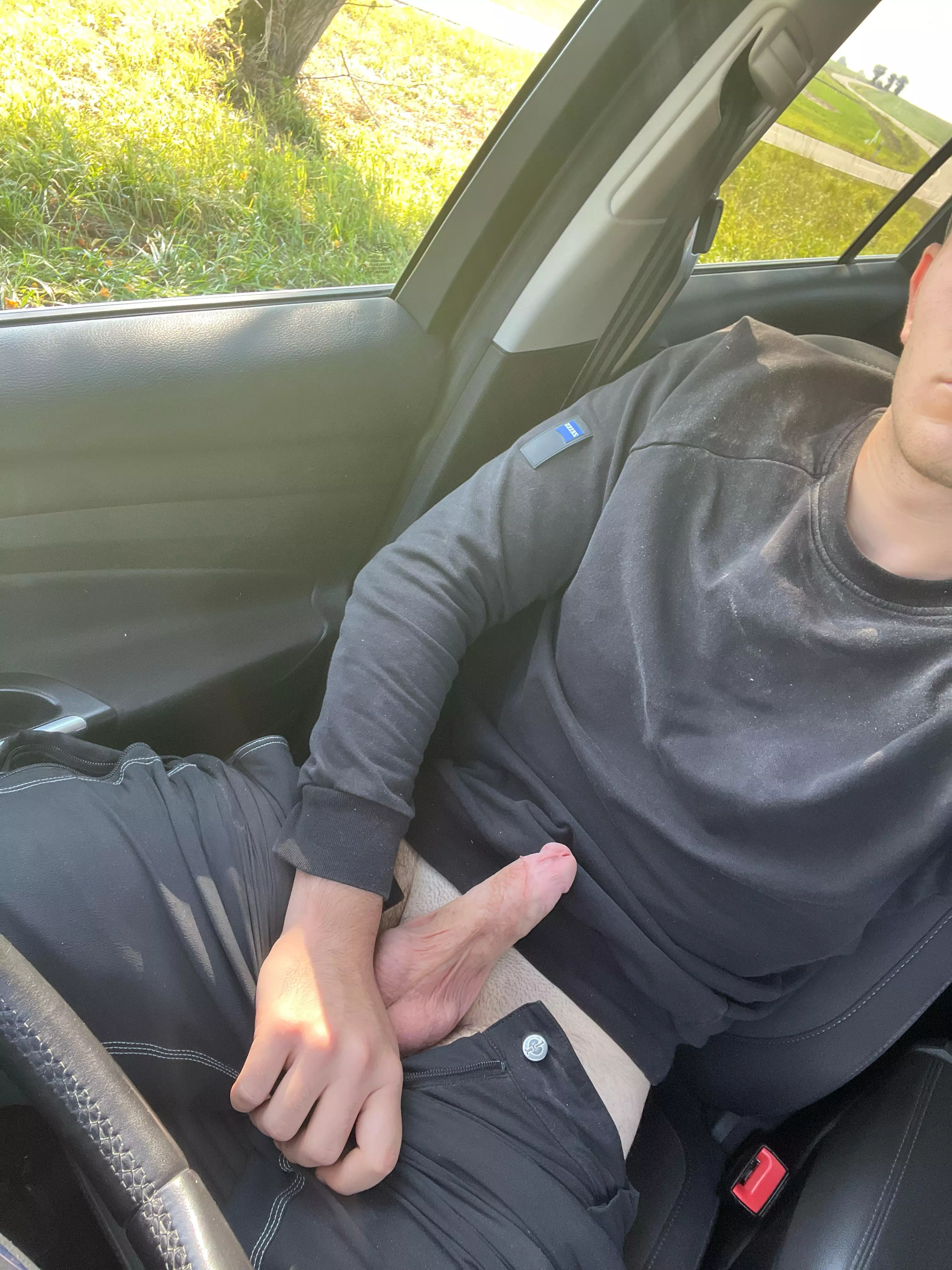 18yo horny in the car 18yo horny in the car