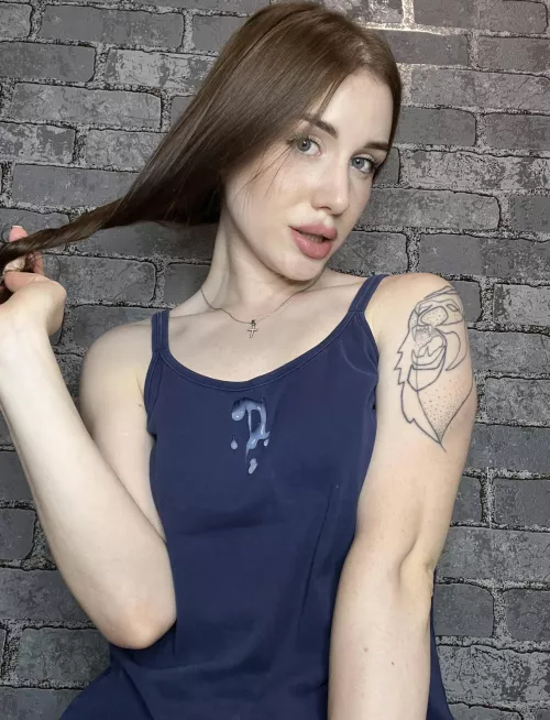 a very beautiful brunette with a gorgeous tattoo