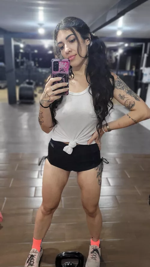 [F] I forgot my sports bra.