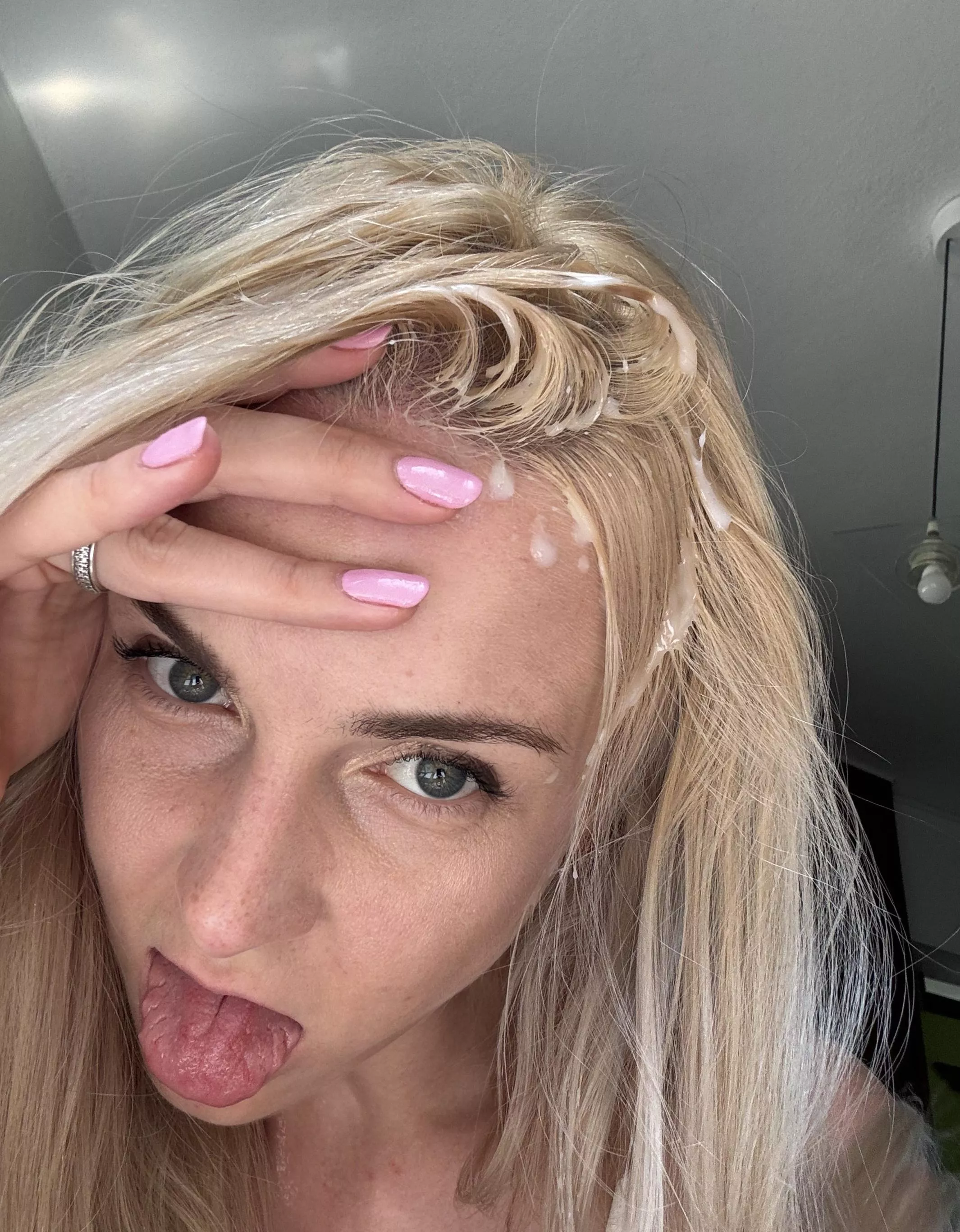 I like to feel the sperm dripping