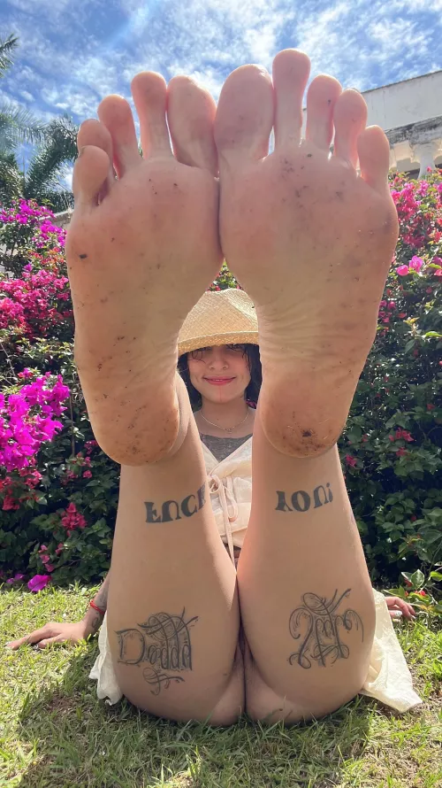 I went to see a museum and decided to have fun in the garden.