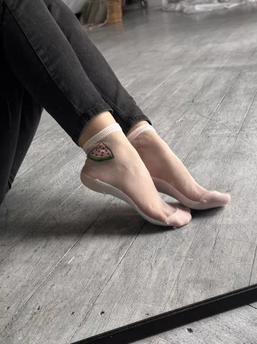 I’ll let you fuck my face if you give me a foot rub first…