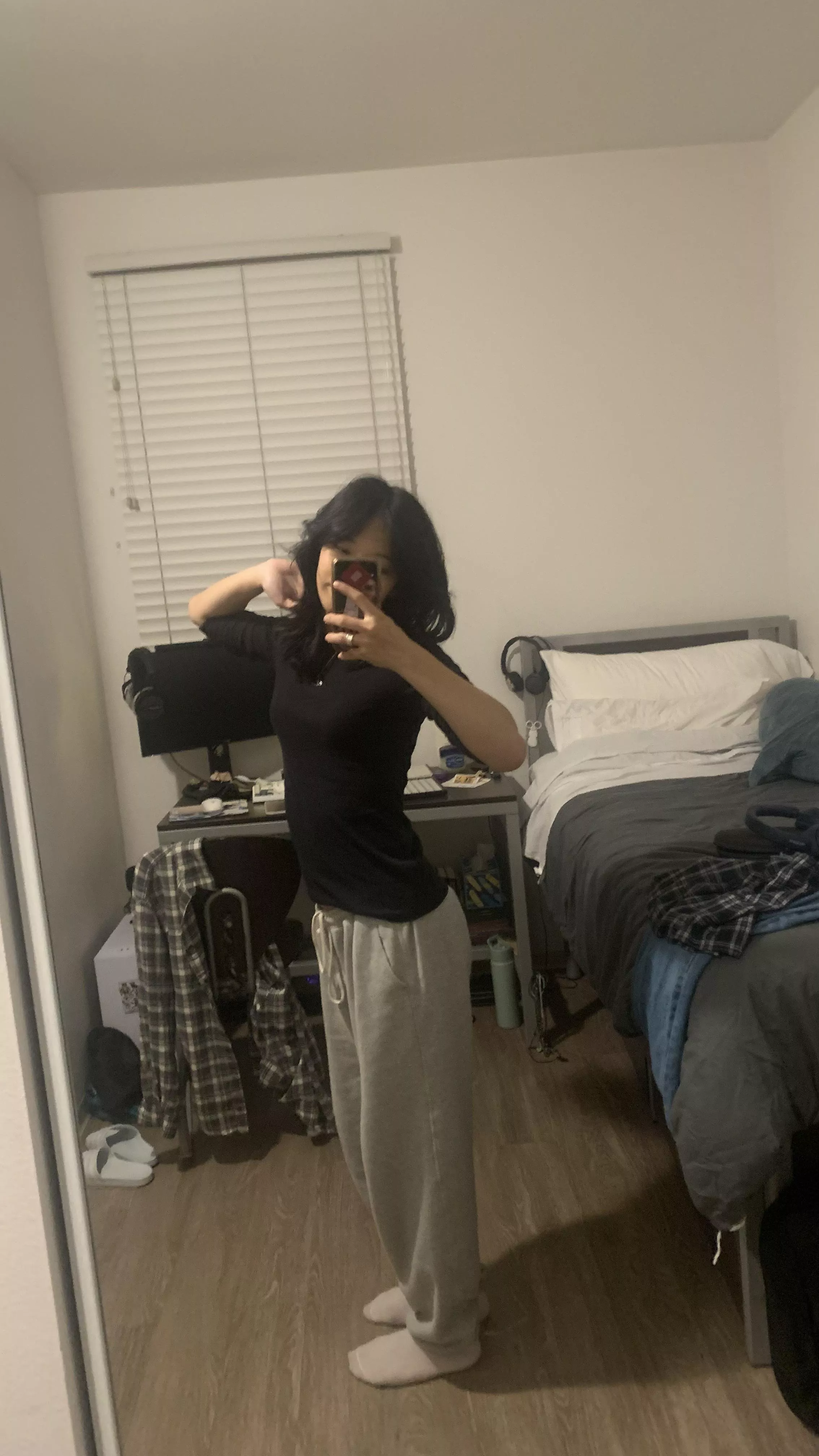 just your avg twink in uni :)