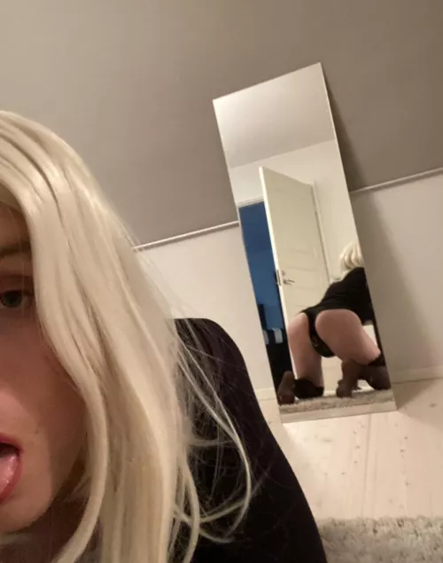 Wanna learn to suck dick