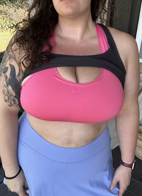 Would you take a minute to watch me do yardwork if you saw me outside?