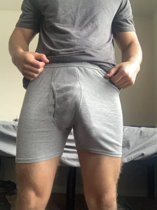21, would tight jeans, or grey sweats be better for the winter?