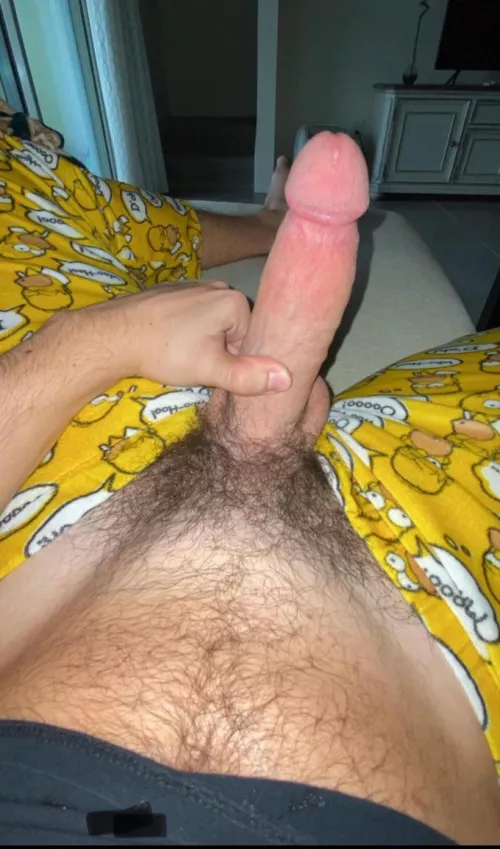 22 dl tryna bust a nut w masc dudes w nice cocks send pic when adding @g_hamilton4302