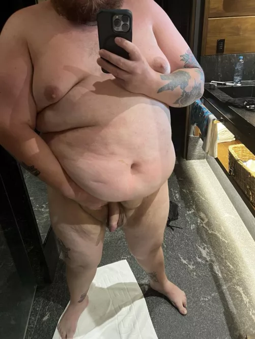 (32, MI) Freshly showered and could use a hand here