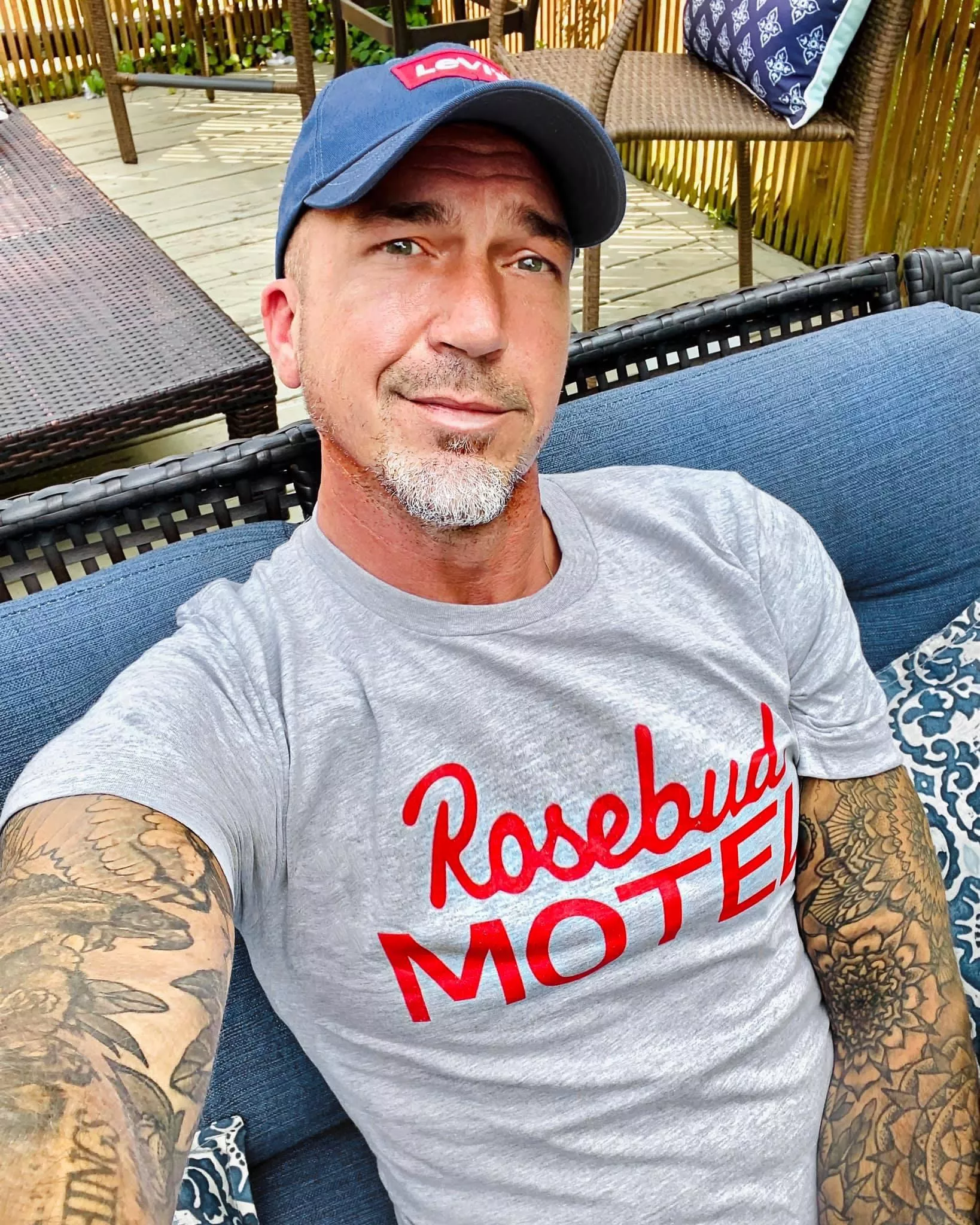 Any Schitt’s Creek fans out there? 