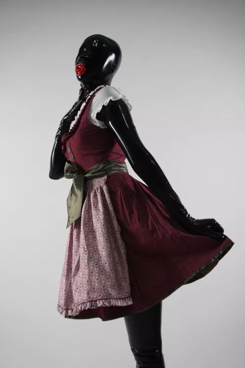 Dirndl rubber doll 