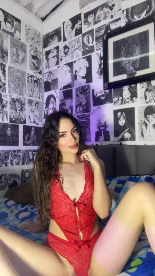 I'd love to be filled and licked 