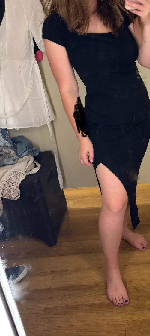 Looking for a single male to talk about how sexy my wife is and send pictures! (Yes, she is aware).. Who knows.. She might join if she likes! Send a message along with a picture to see what we can work out!😉 And yes, we are both real😂