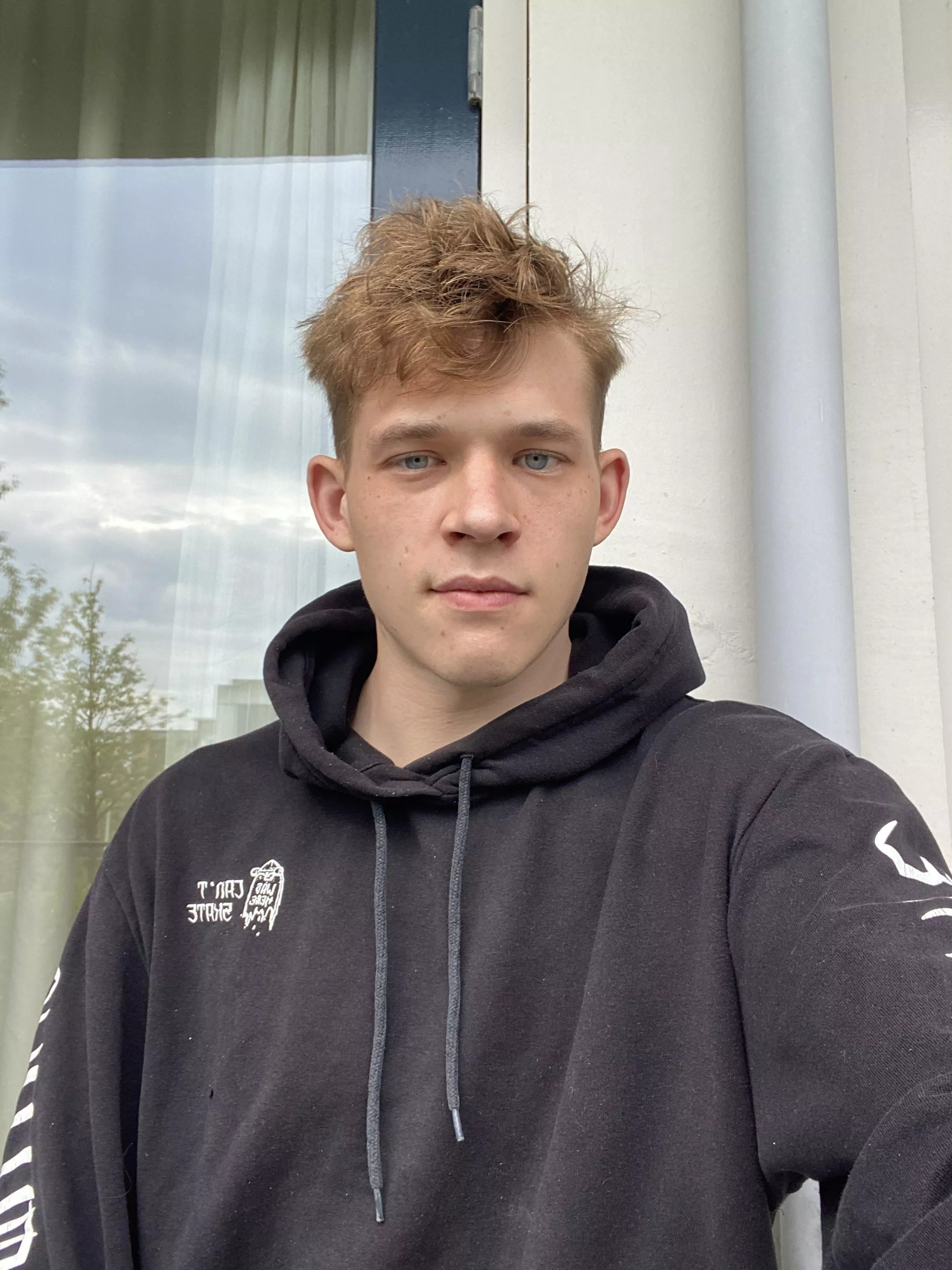 sad that summer is over, but pumped for it to be hoodie season 🍁🍁