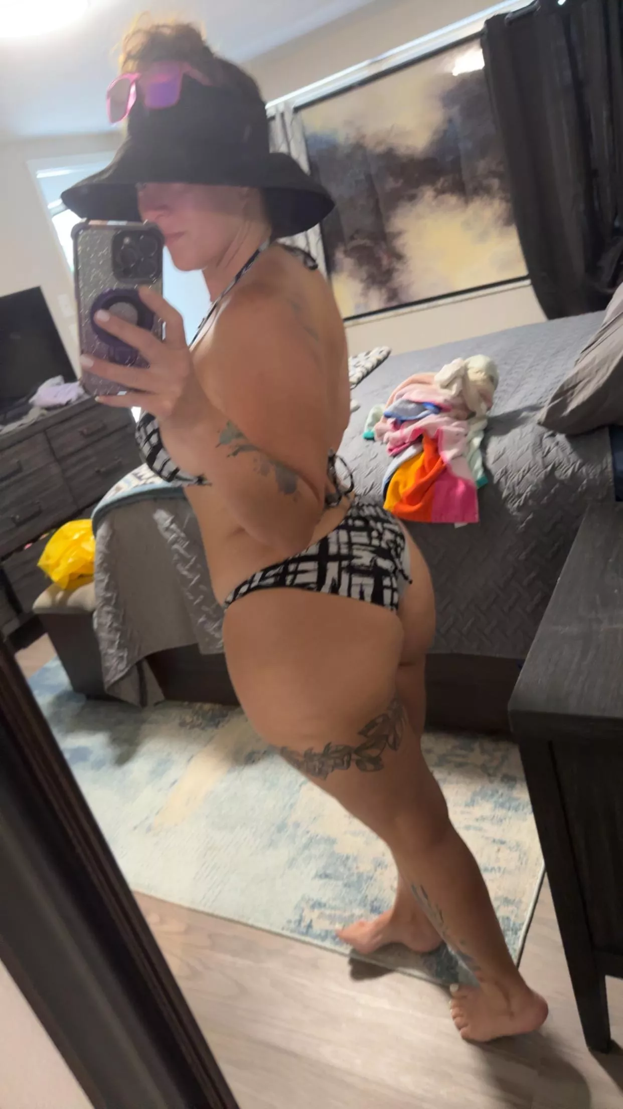 So sick of being the girl nobody likes