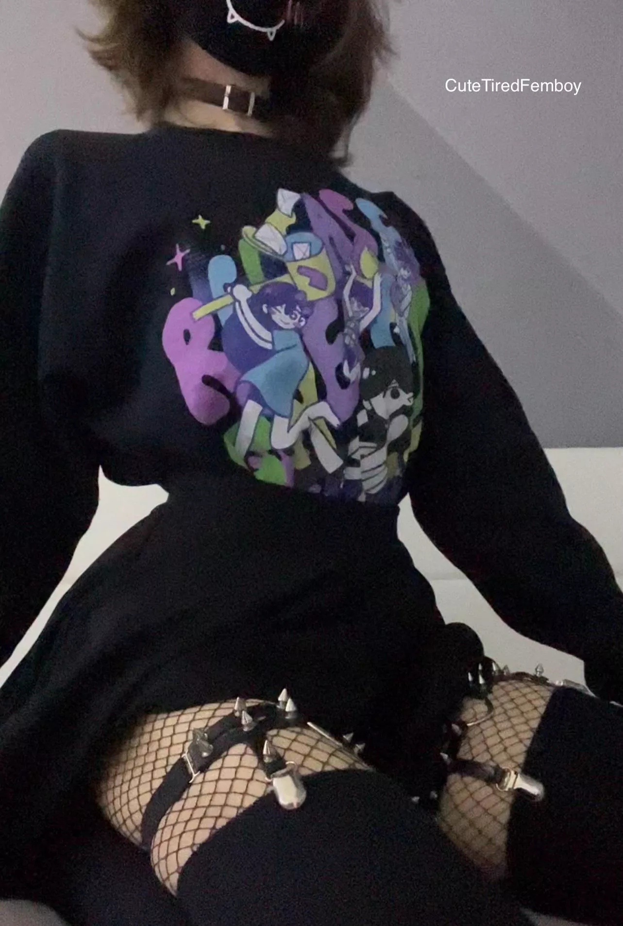 Sweaters are so cozy :3 💖