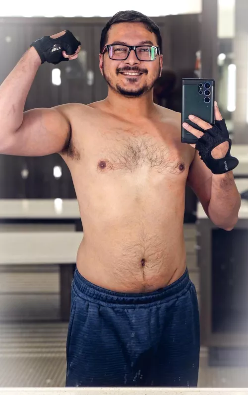 That's all I got, folks. I wish I was hairier. 