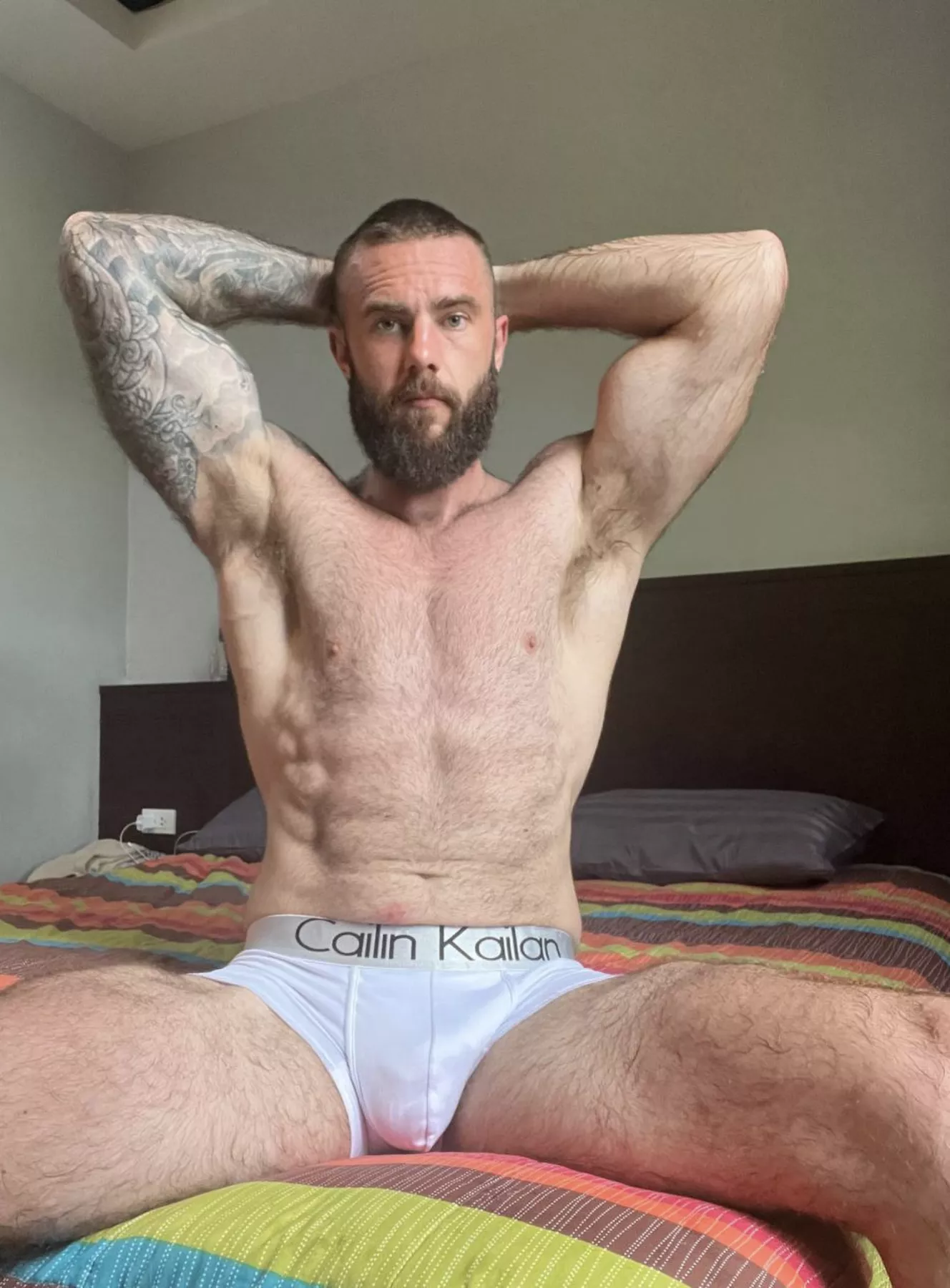 who wants to smell my armpits?