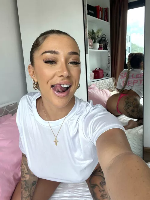 would you fill a tight 21 year old with your cummies… or am i too young for you.. :)