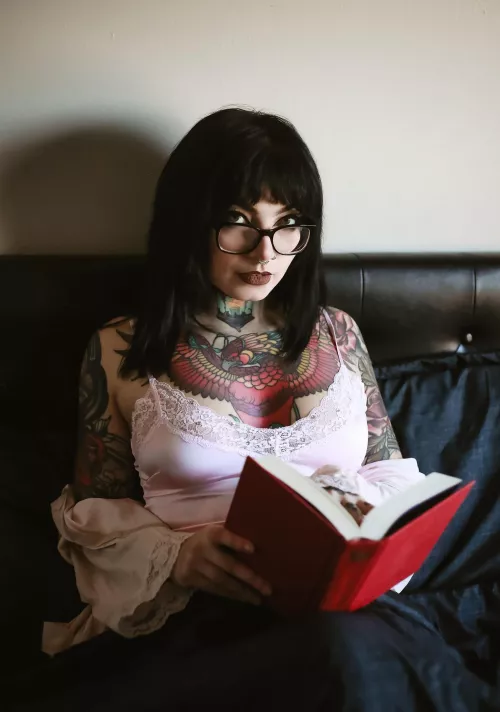 Would you fuck a nerdy goth girls like me?