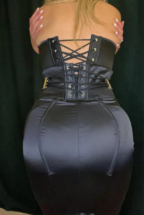 A little view from behind