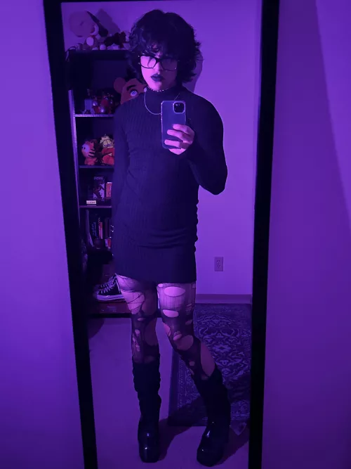 All dressed up and nowhere to go ✨🖤